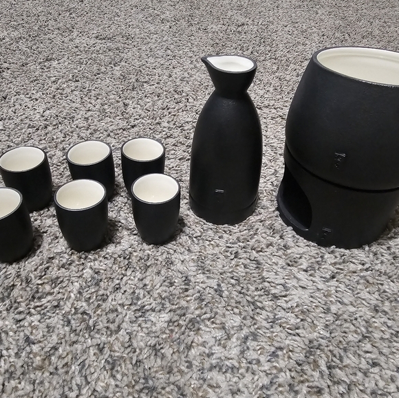 Ceramic Sake Set Cups with Warmer + Sake Saki Drink Storage Gift Box - Picture 1 of 9